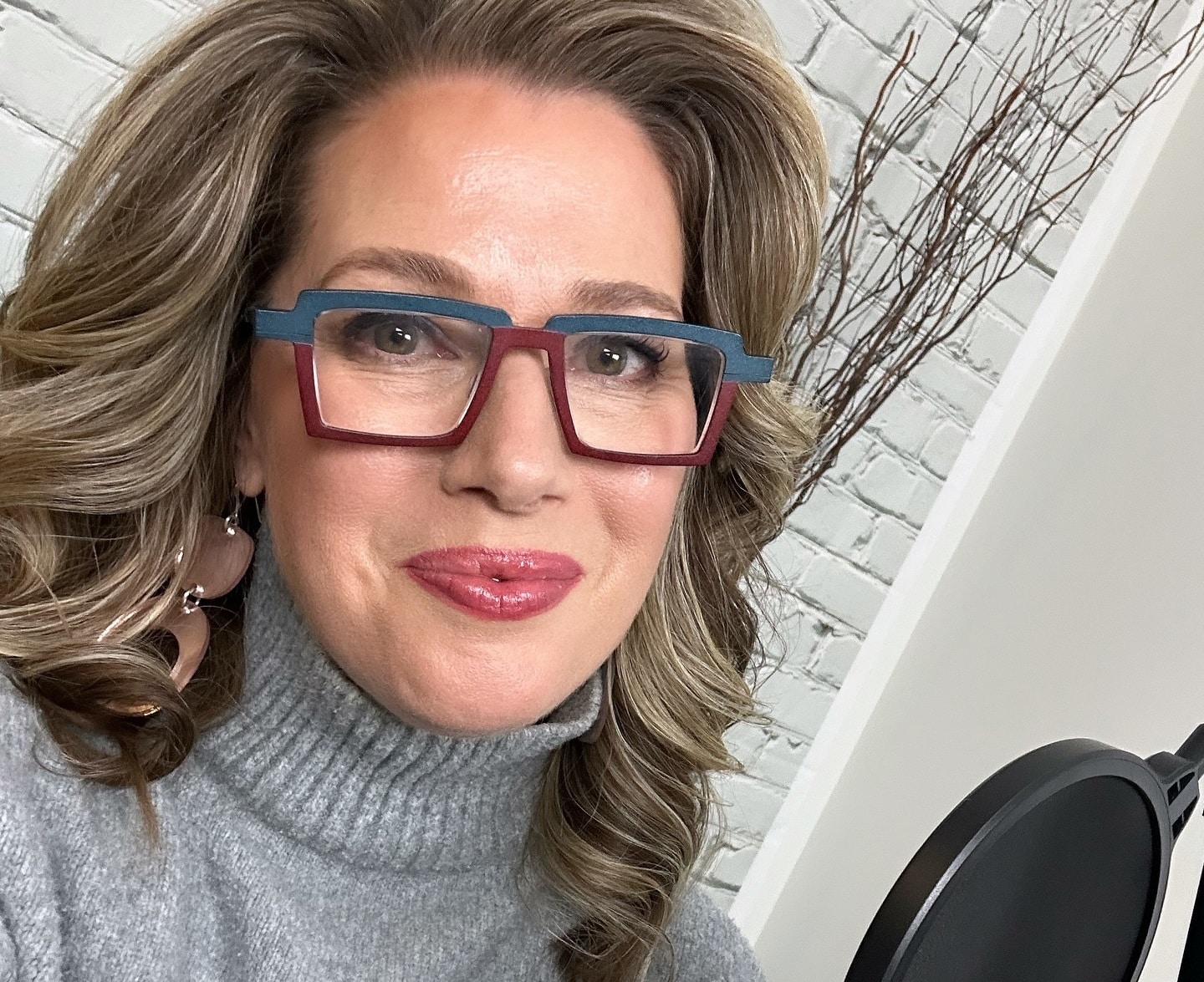 Dawn Chubai, live selling, Vancouver, Canada, Helen Siwak, portfolio, yvr
