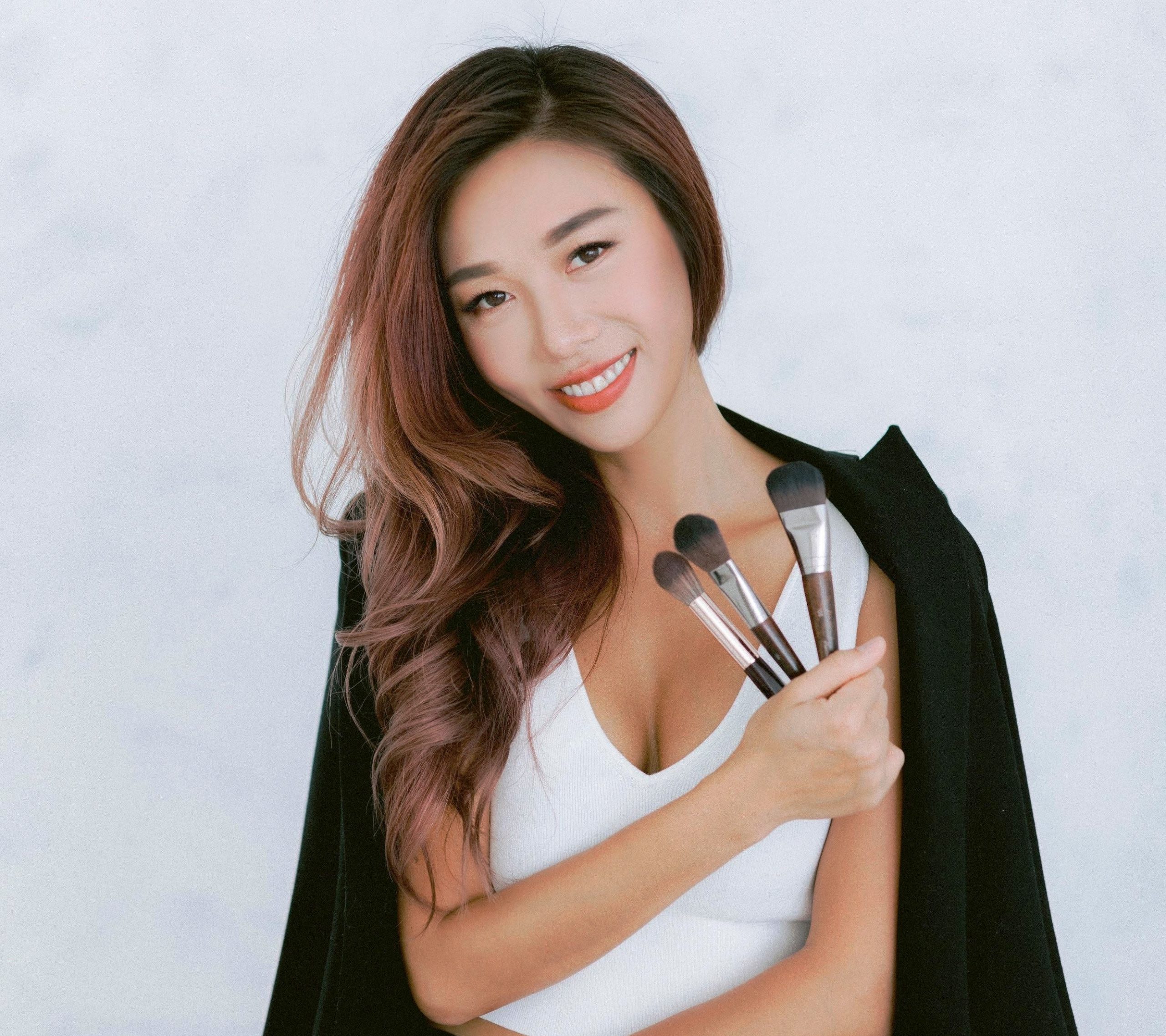 tiffany liang, melash studio, yoga instructor, portfolioyvr, helen siwak, vancouver, bc