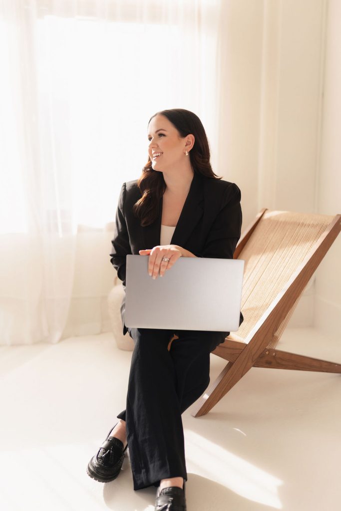 sarah chapman-funston, marketing director, portfolioyvr, entrepreneur, vancouver, bc, helen siwak